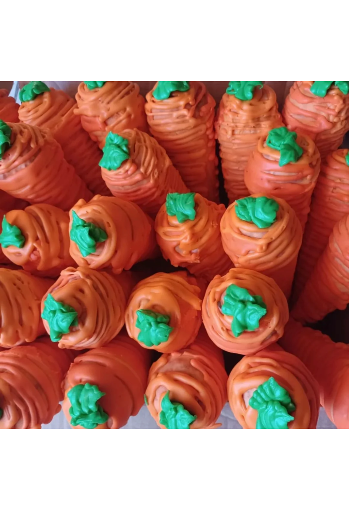 Ciastko PAKA DLA RUMAKA Marchewka z niespodzianką