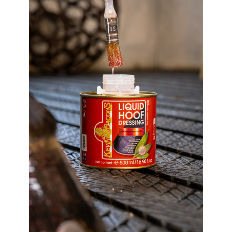 Olej do kopyt KEVIN BACON'S Liquid Hoof pink z brokatem 500ml