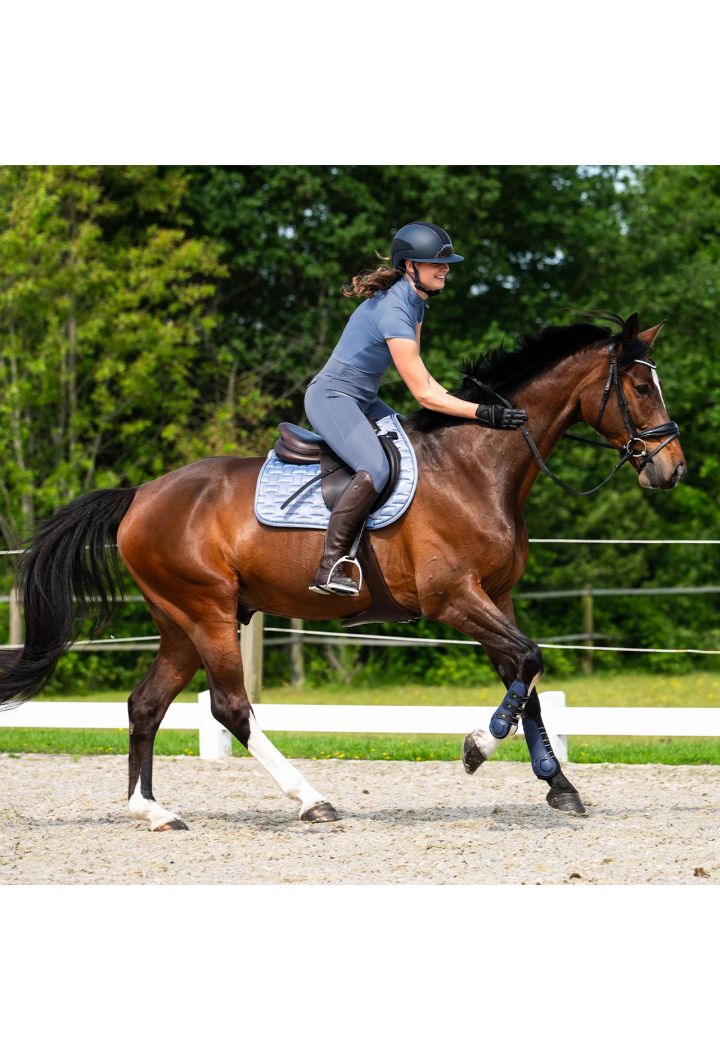 Czaprak QHP Aubree wiosna/lato 2026