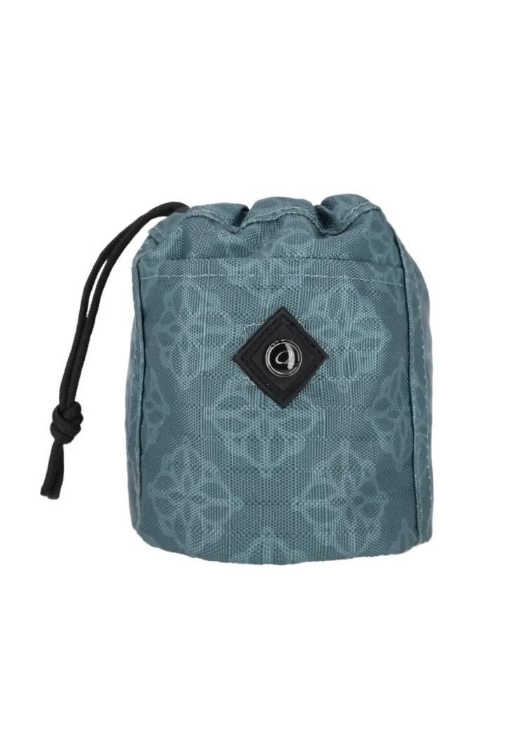 Saszetka na smaczki QHP Collection wiosna/lato 2026