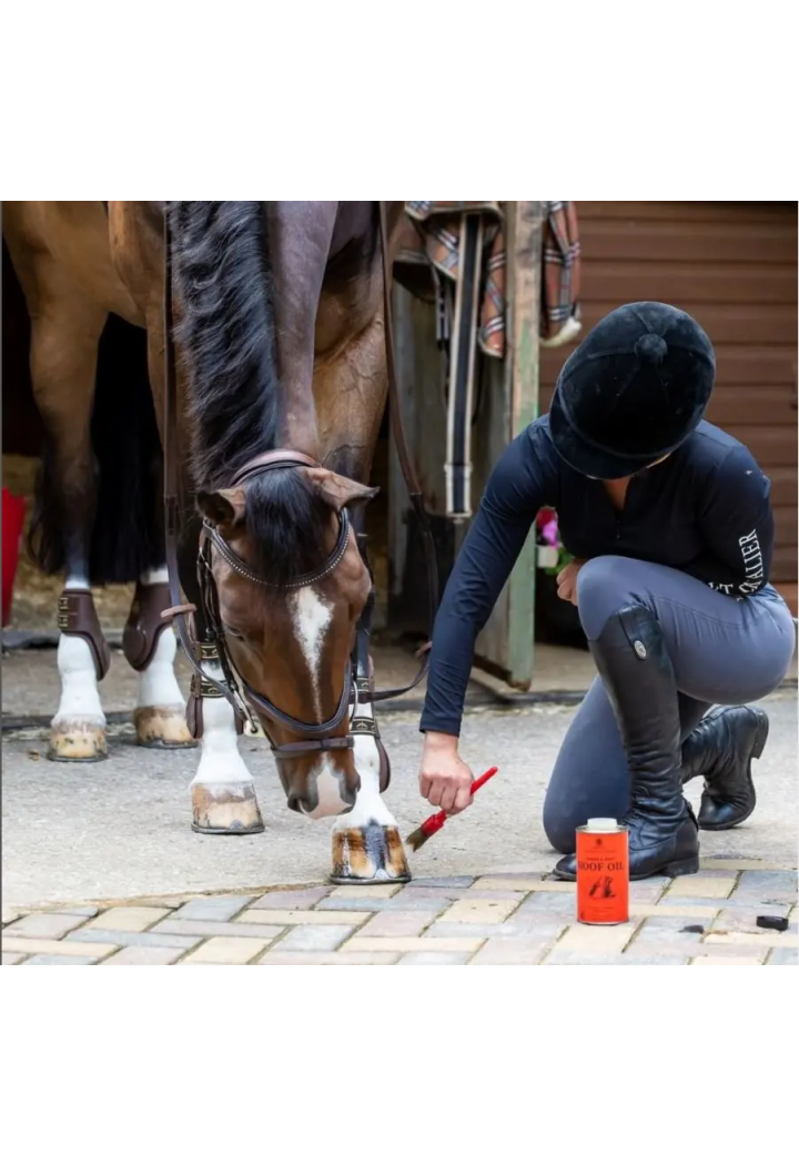 Olej do kopyt C&D&M Hoof Oil